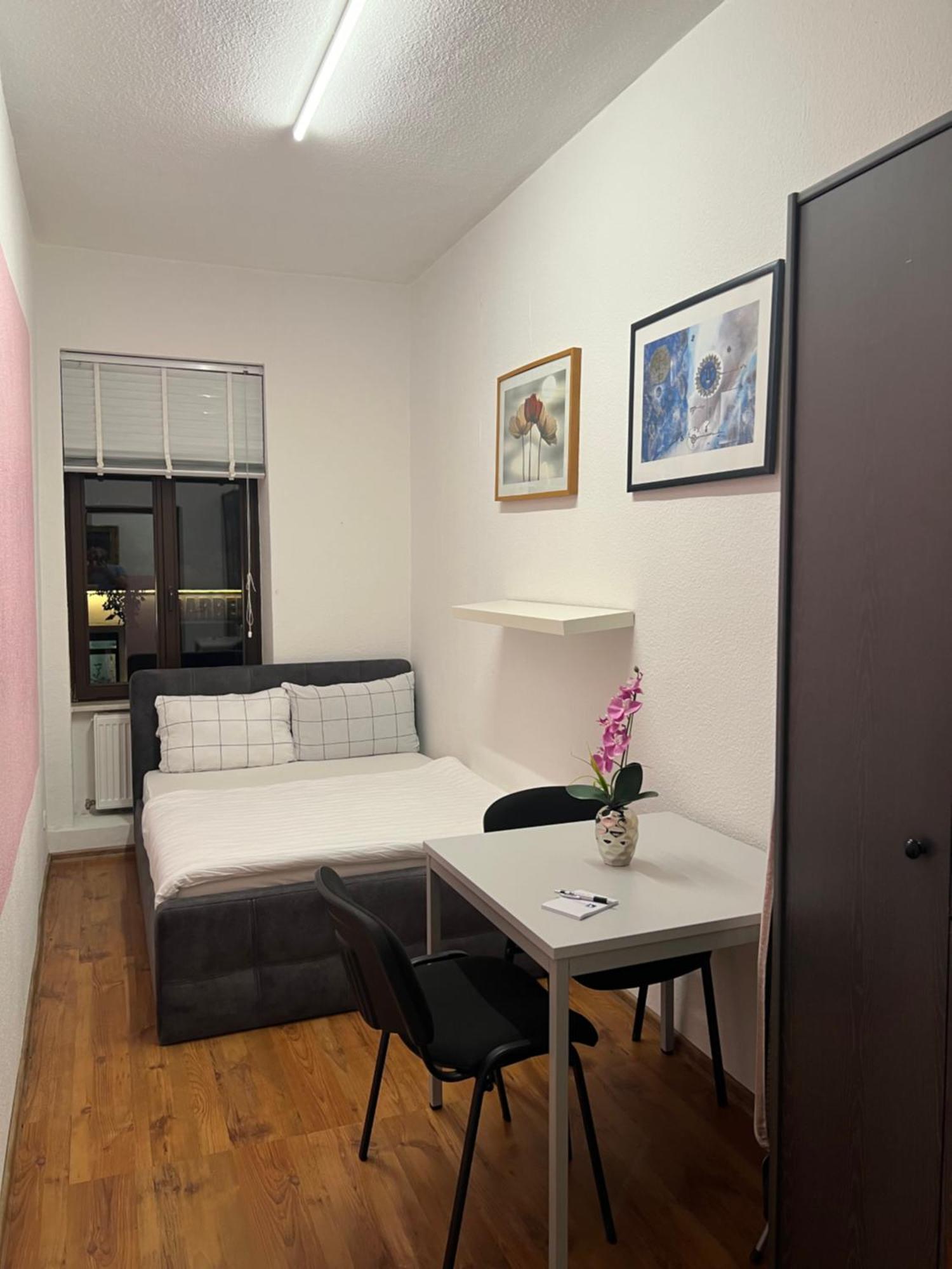 2-Zimmer Wohnung - Sj Apartments Lipsia Esterno foto